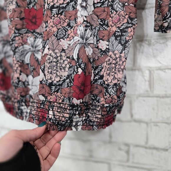 Maurices floral printed blouse - Picture 4 of 13